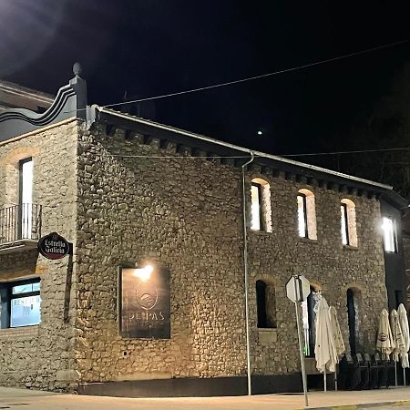 Albergue De Pas El Pont de Suert Esterno foto